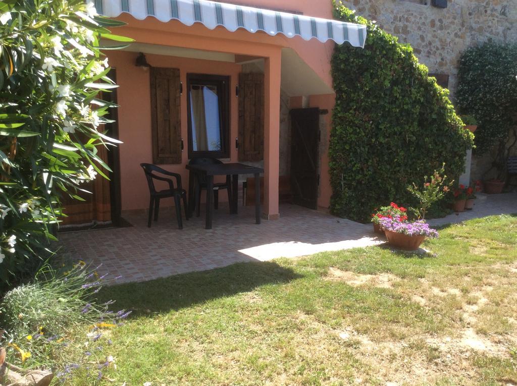 Podere Girasoli Piombino Buitenkant foto